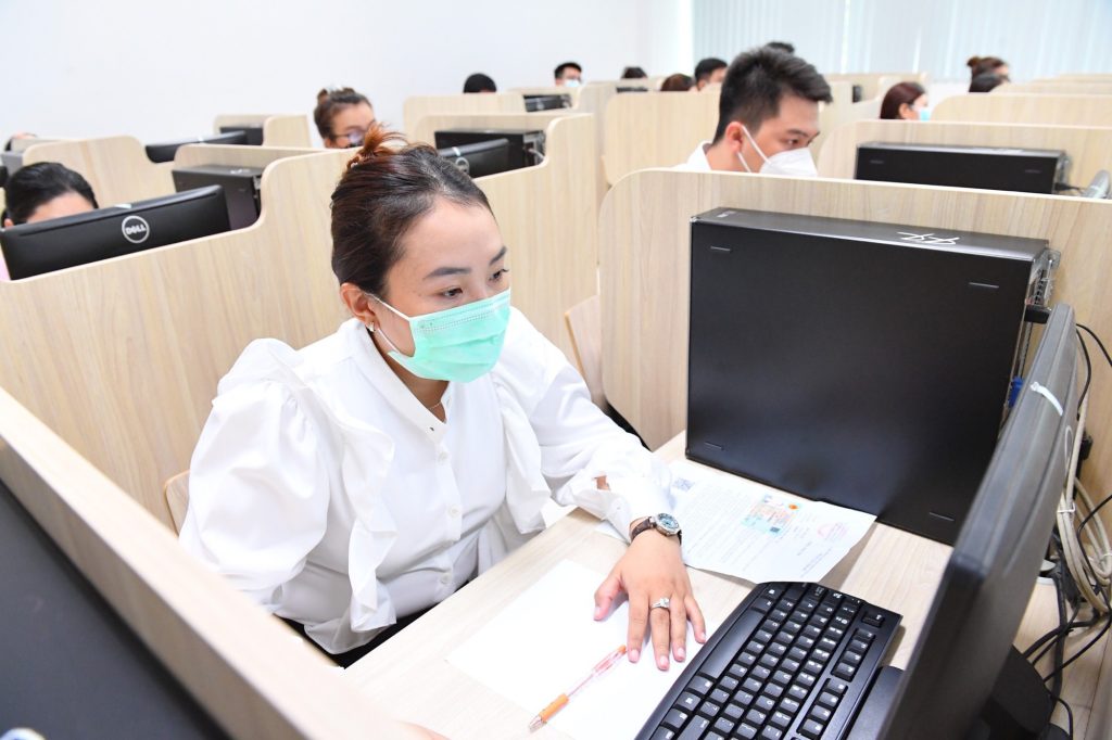The Supreme People's Cour to organizes an exam for promotion to officials, specialists, and main specialists in 2023 in Vietnam